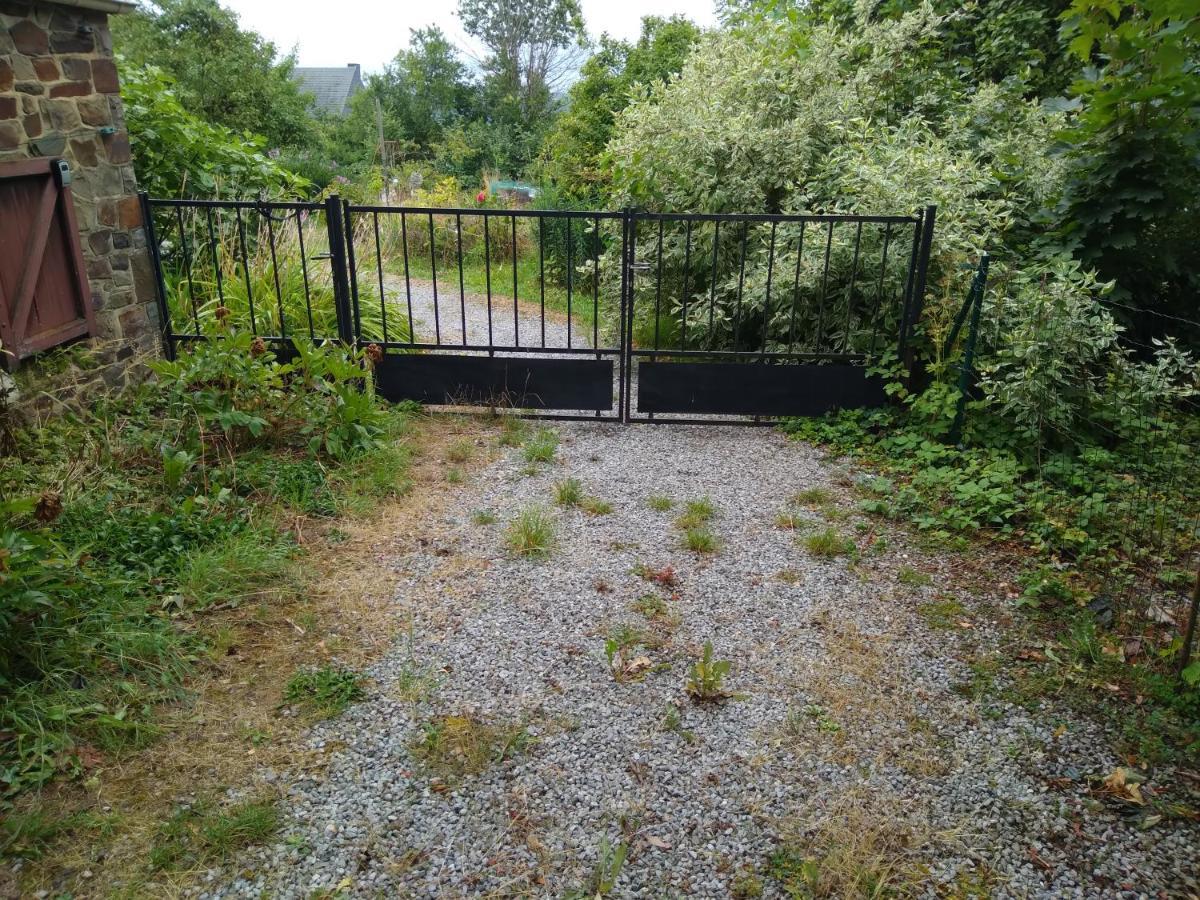 Villa Dinant La Bergeronnette Avec La Chaleur Du Feu De Bois Et Le Jardin Extérieur photo